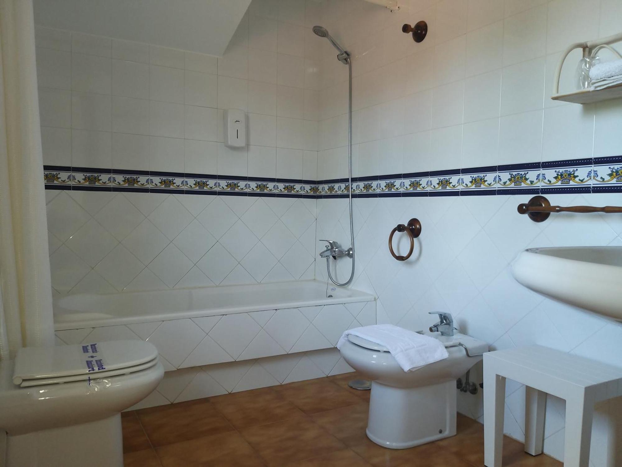 Hostal Restaurante O'Cadaval Frades Phòng bức ảnh